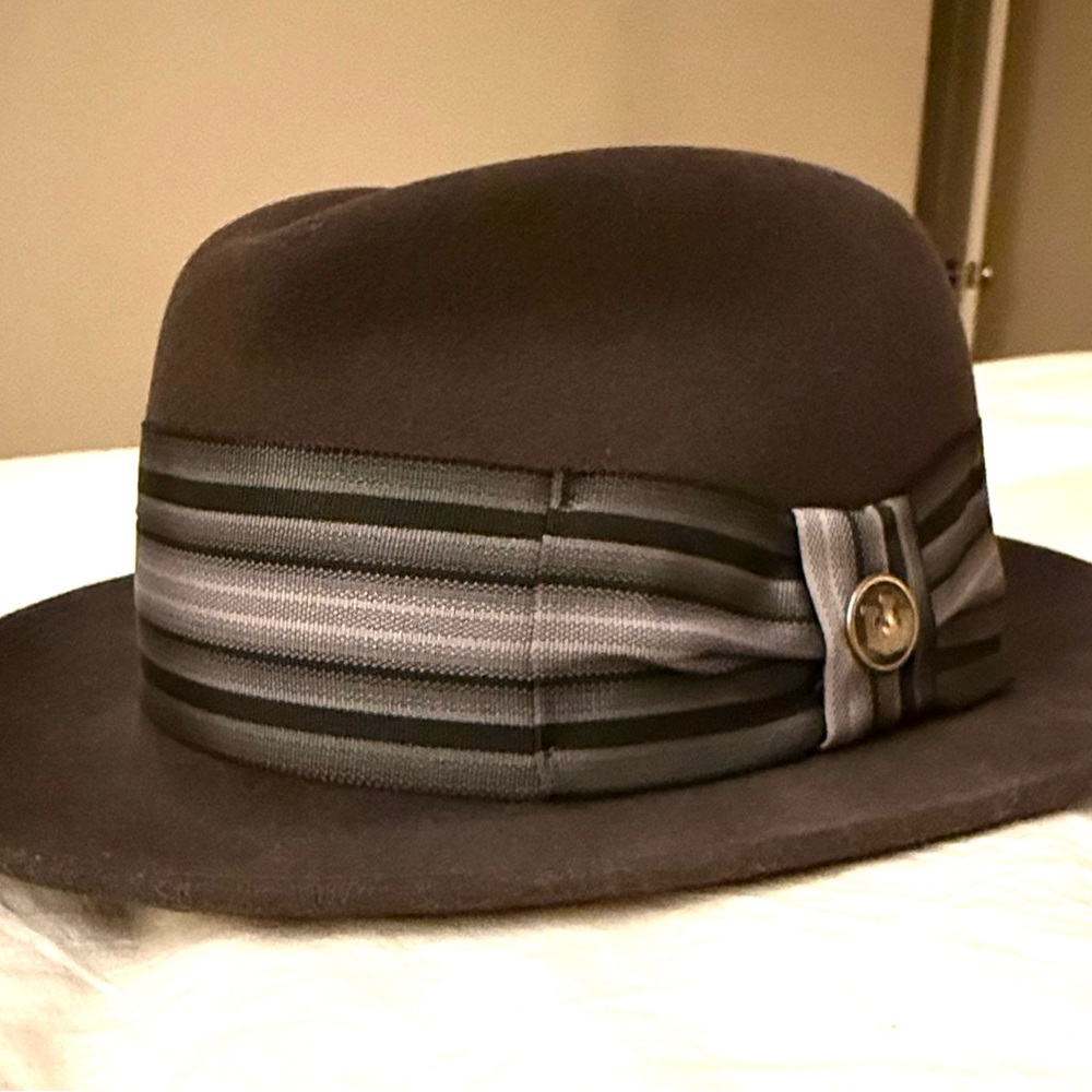 Goorin Bros Black and Gray Fedora Hat